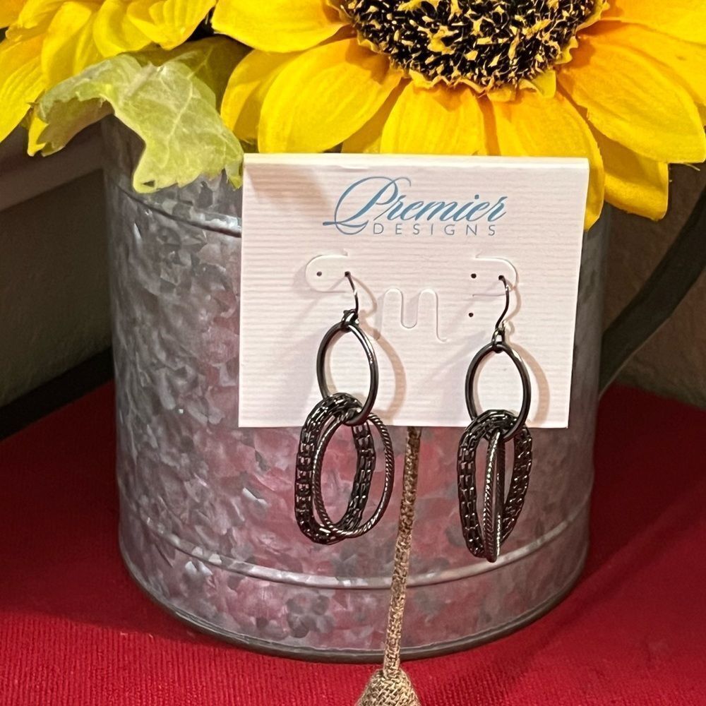 Premier Designs  Urban Nights Black  Fishhook Earrings #PDER1